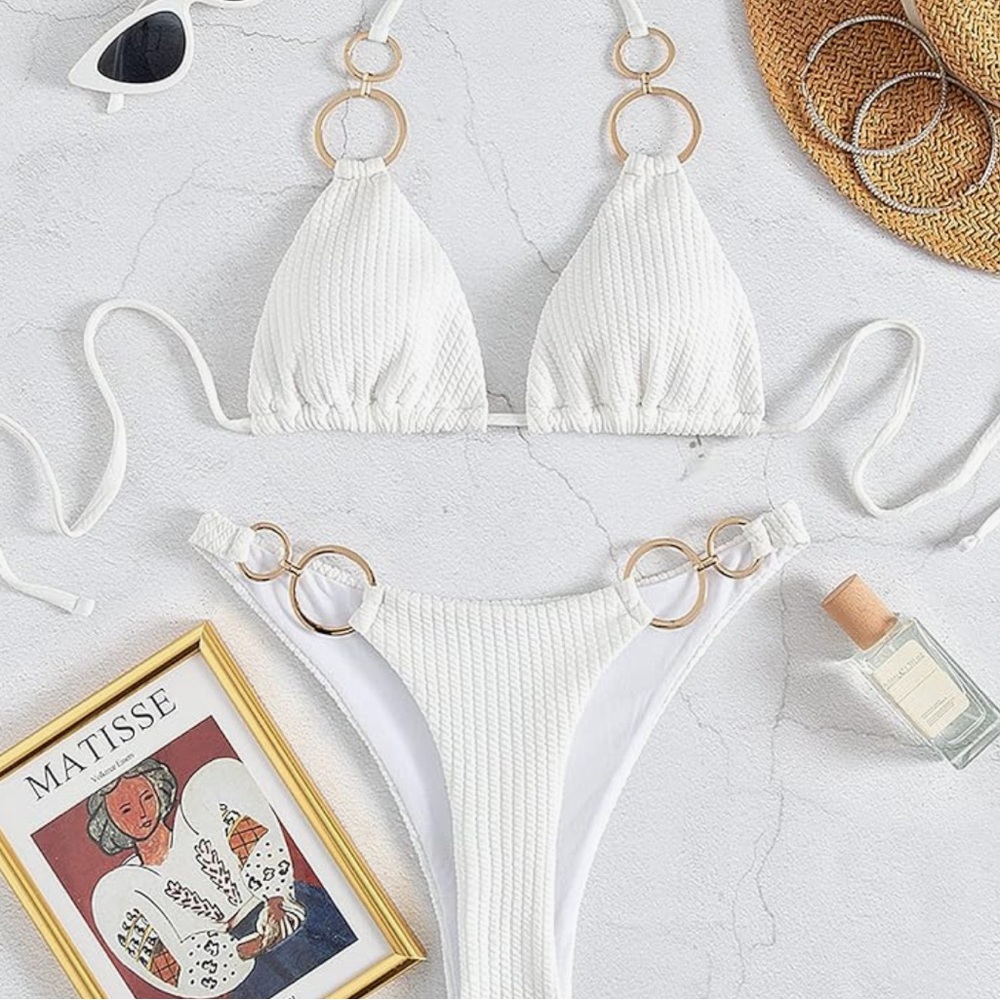 NWT! Halter Bikini Set Swimsuit Tie Back Ribbed Ring Bathing Suit in White - L